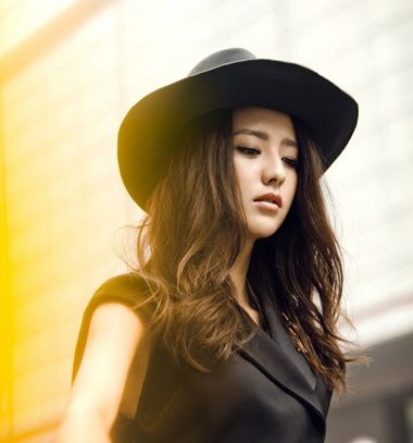 大脸女生修颜发型 时尚潮流女生大脸发型