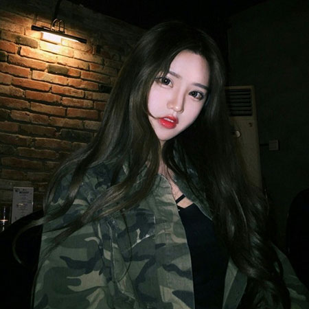 女生中分长直发发型 气质中分+长发超美