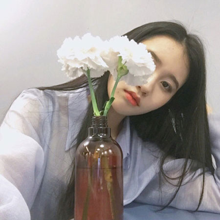 女生中分长直发发型 气质中分+长发超美