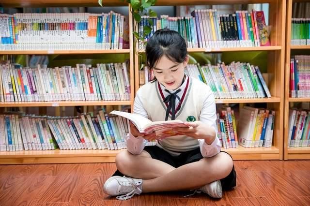 学生坚持读书的好处是什么 