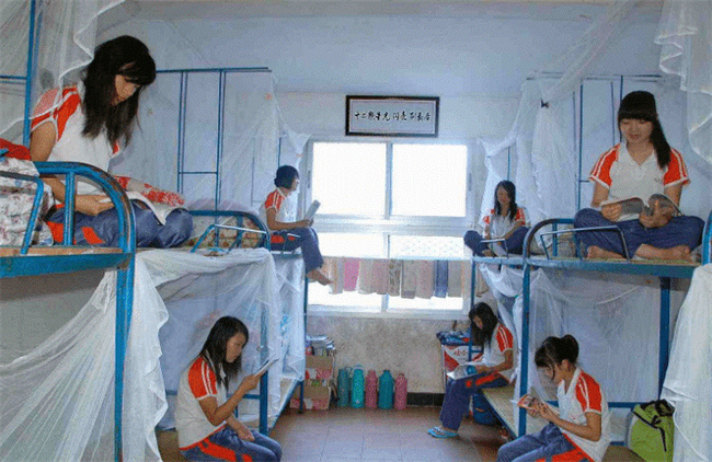  不建议初中生住校的原因是什么 