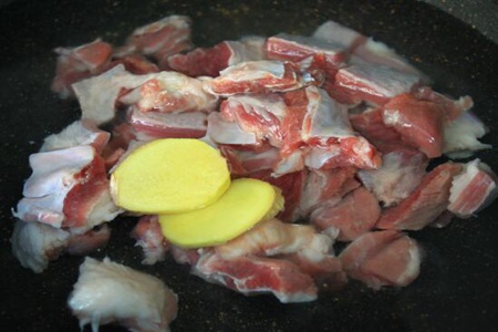 驴肉怎么做好吃？红烧驴肉的做法及配料窍门