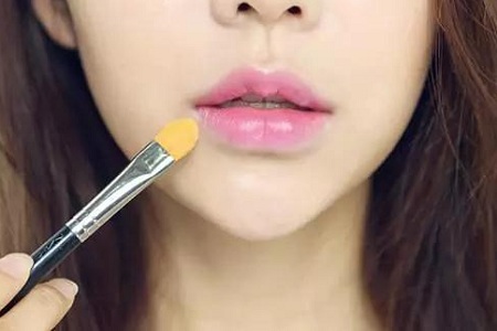 INS最吸睛最流行的美妆，非甜蜜桃花妆莫属了