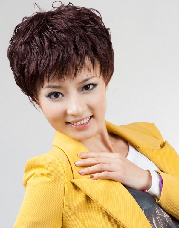 青春活力35岁女性减龄短发 让你变得年轻有活力哦