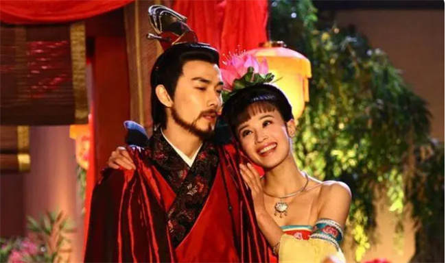 ​杨贵妃真的祸国殃民吗 杨贵妃做错什么事情 