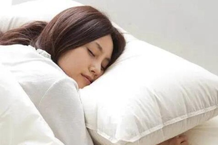 睡前怎么减肥最有效？这四个晚上瘦身的方法