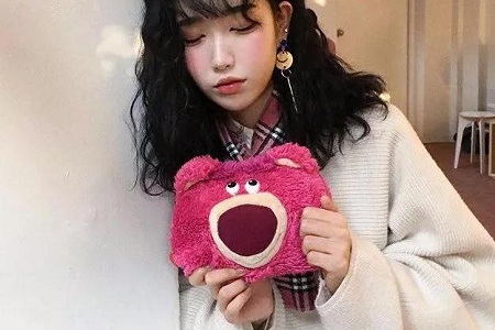 精致女人的美甲内幕，爱美甲就不要伤害指甲