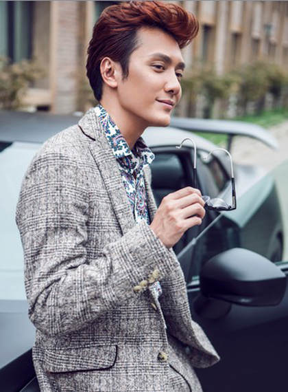 典范成熟男星冯绍峰发型推荐 显得十分有男人魅力
