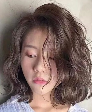 中长发怎么烫好看  中长发线条烫发发型