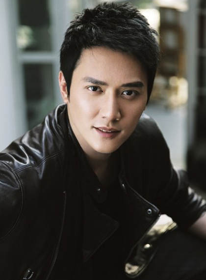 典范成熟男星冯绍峰发型推荐 显得十分有男人魅力