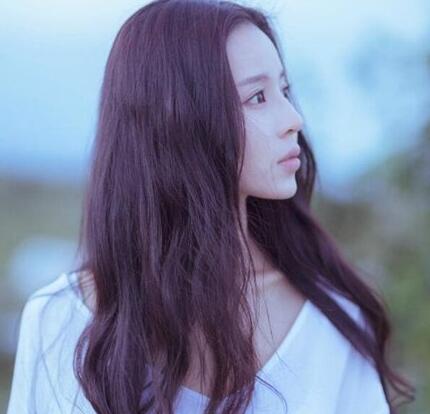 中长波浪卷怎么弄好看 女生显瘦好看的中长波浪卷发型