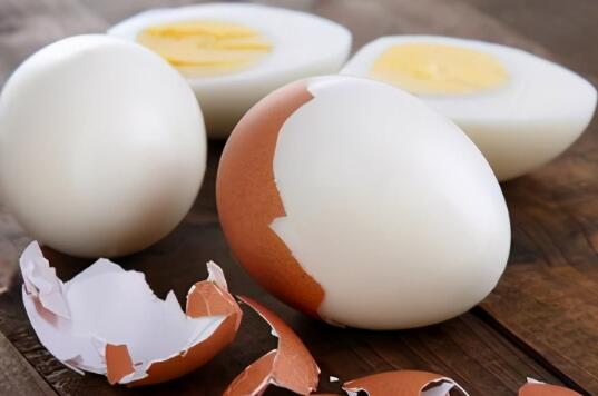 水煮鸡蛋减肥法如何吃？这三个女人瘦身期间注意事项