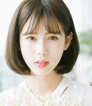 适合圆脸女生内扣短发  显瘦效果很明显