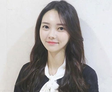 2023女生卷发发型 气质卷发值得来一款