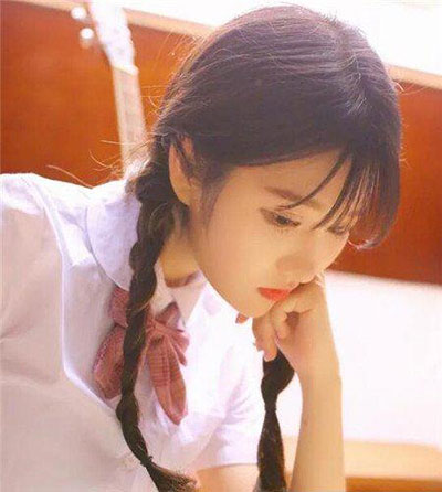 学生麻花辫发型 文艺双马尾编发