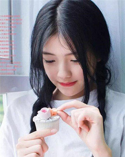 学生麻花辫发型 文艺双马尾编发