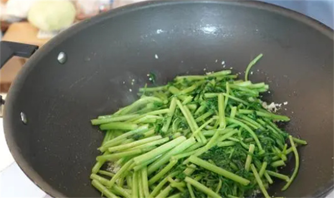 皇帝菜是钟南山院士推荐 “超级健康食材” 平时你们都怎么吃 