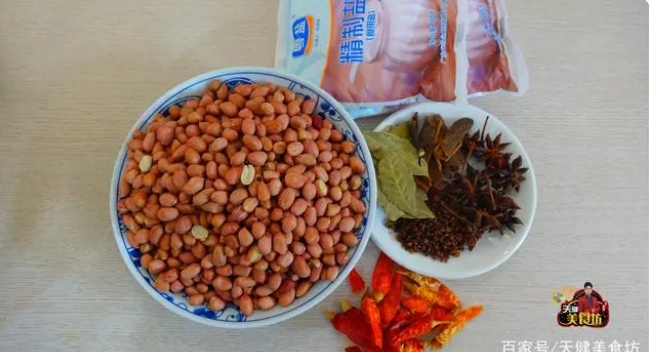 盐炒花生米怎么做好吃？试试这个做法，做出来香脆美味，好吃极了 
