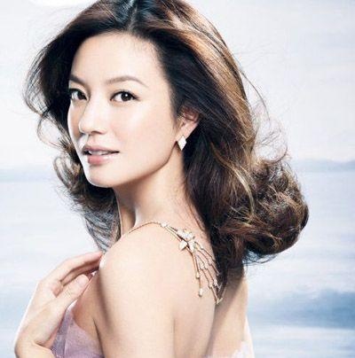 发量少女生适合的蓬松自然长发烫发发型