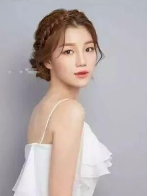 今年流行的新娘发型  短发新娘发型更有气质感