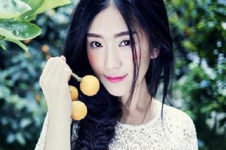时尚摩登发型，鱼尾辫就要这样做