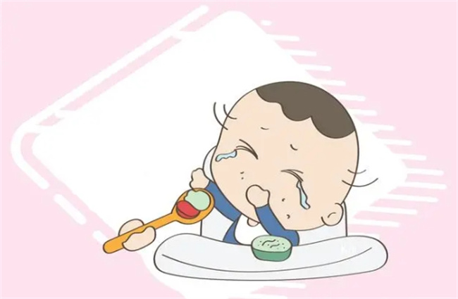 宝宝多大，可以开始独立吃饭？到了这个阶段就可以考虑了！ 