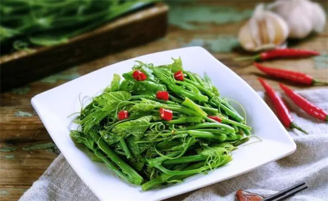 “盛夏吃苦，胜过进补”常吃苦味食物 清热解暑 