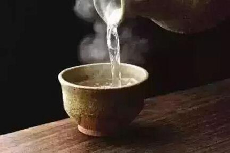 喝水减肥法真的有用吗？这四个喝水减肥法的好处