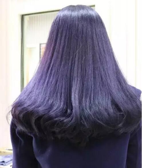 2023流行女神扣烫发发型及颜色合集