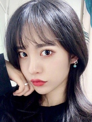 年轻显嫩的发型  让你变身为妙龄少女