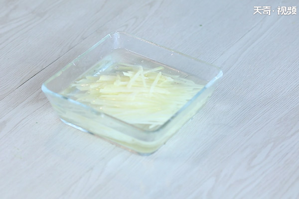 玉米粒炒土豆丝做法 玉米怎么做 