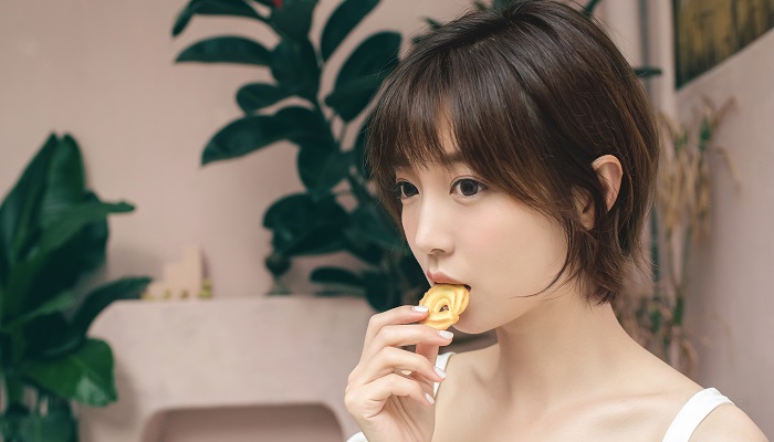 圆脸剪短发好看吗 圆脸短发适合剪到哪里 