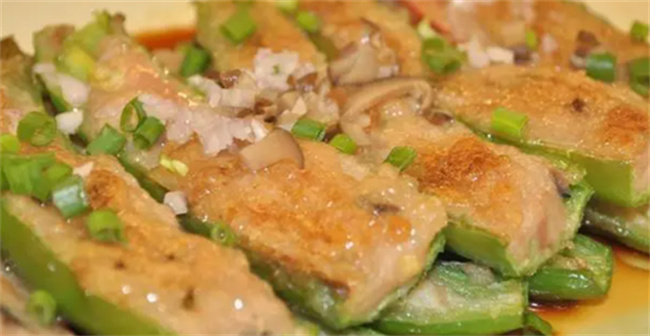 还以为辣椒只是配料吗 杭椒搭配这些食材一起炒 又香又下饭 