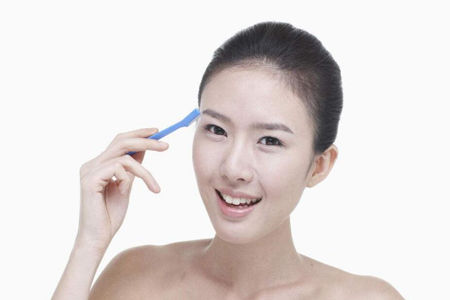 女生显年轻的化妆方法，让你保持青春感