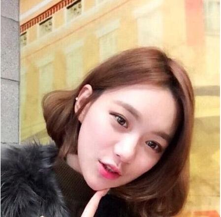 圆脸偏黑女生夏天适合显白短发发型及颜色大全