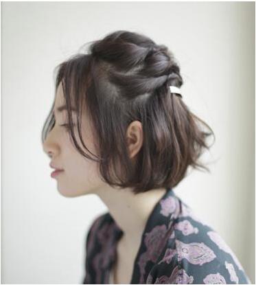 颧骨凹陷女生适合的甜美有范短发发型