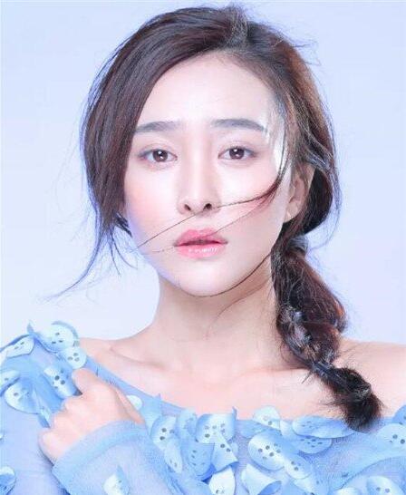 男人眼中女生最完美的发型