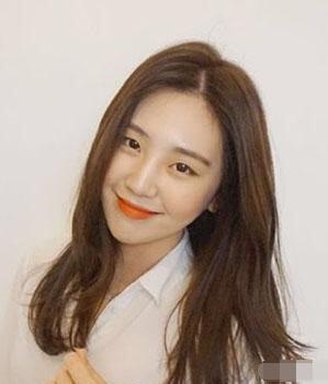 最新淑女清新女生长发发型