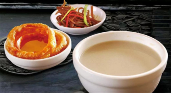 到了北京 除了烤鸭 这些美食一定要吃 不然会后悔 