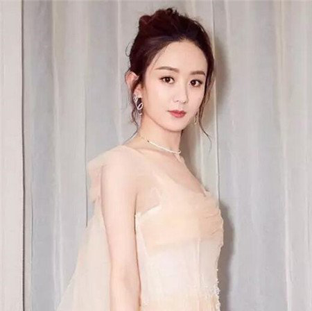 女生圆脸适合什么刘海 女生显瘦龙须刘海发型