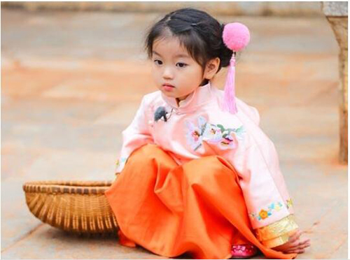 小萌妹阿拉蕾发型 女孩子编发型大全