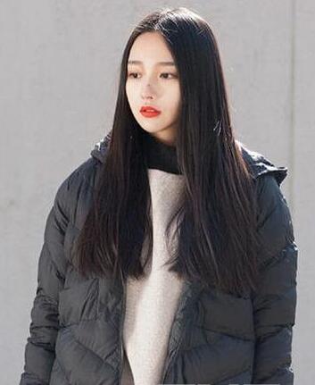 今年流行什么中长发直发 这些中长直发秒变气质女神