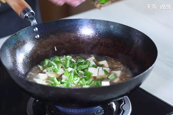 青椒烧豆腐的做法 豆腐怎么做好吃 