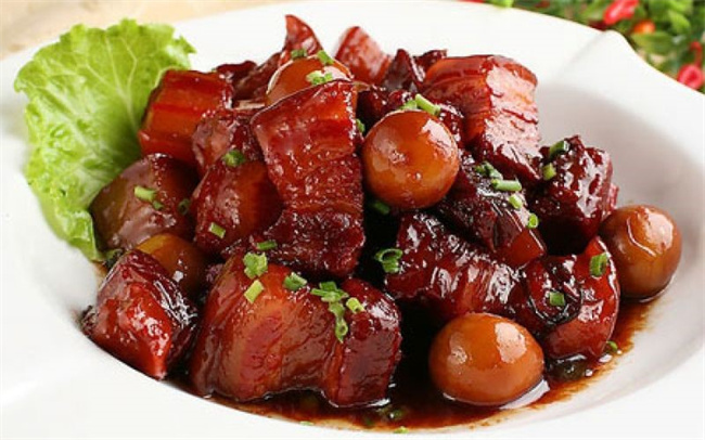​一品红烧肉精美做法的步骤有哪些？ 