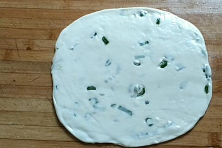 葱油饼怎么做松软好吃？葱油饼的家常做法