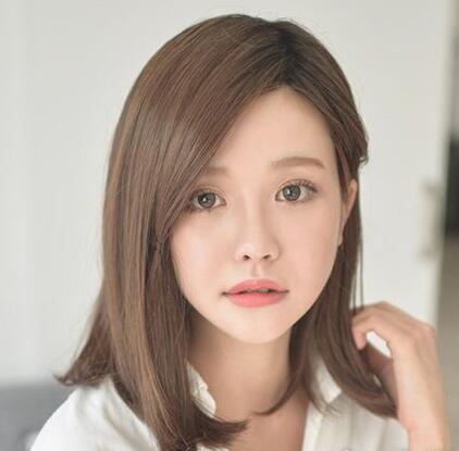 头发多的女生适合什么发型 头发多扁头女生适合lob烫发发型