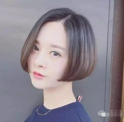 2023女生发型流行趋势女内扣发型