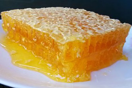 蜂胶的作用与功效，女性吃蜂胶要注意什么？