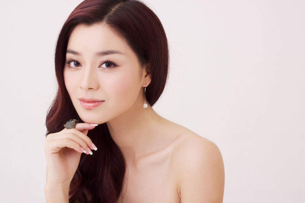 最漂亮女生的长发发型 小改变就能打造最迷人的气质