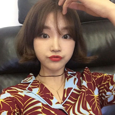 女生时尚显嫩发型 变身妙龄少女